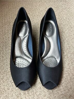 abella Black Peep-Toe Comfort Flats